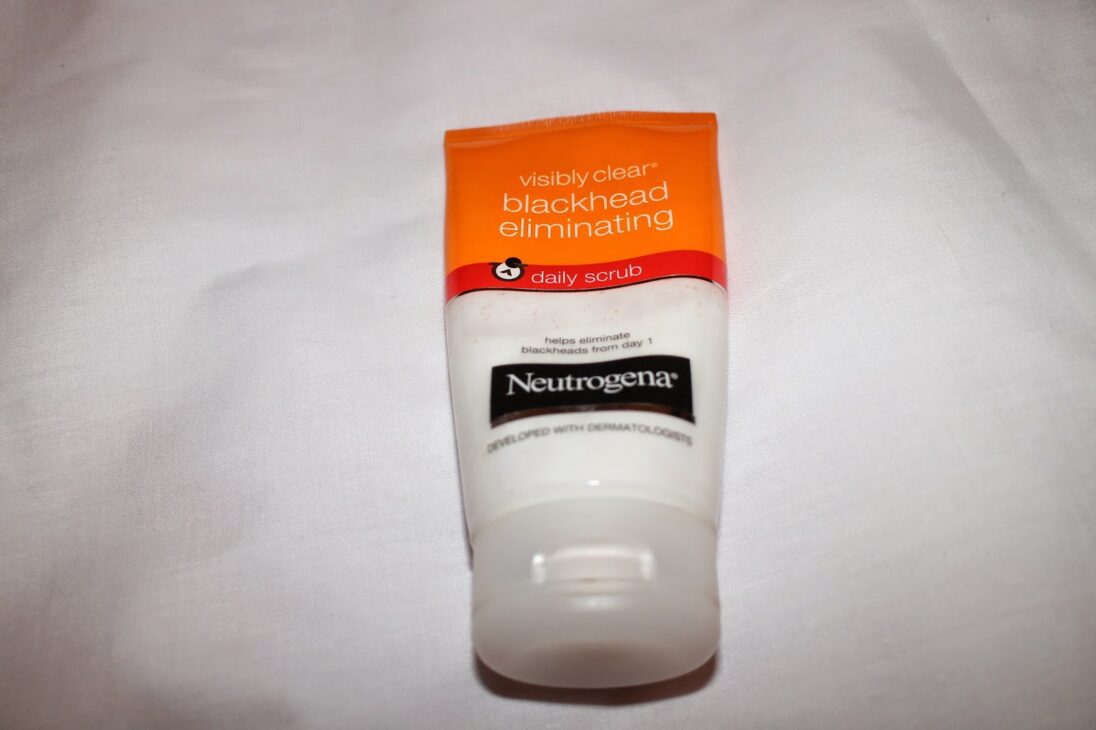 Tube of Neutrogena Visibly Clear Blackhead Eliminating Daily Scrub.