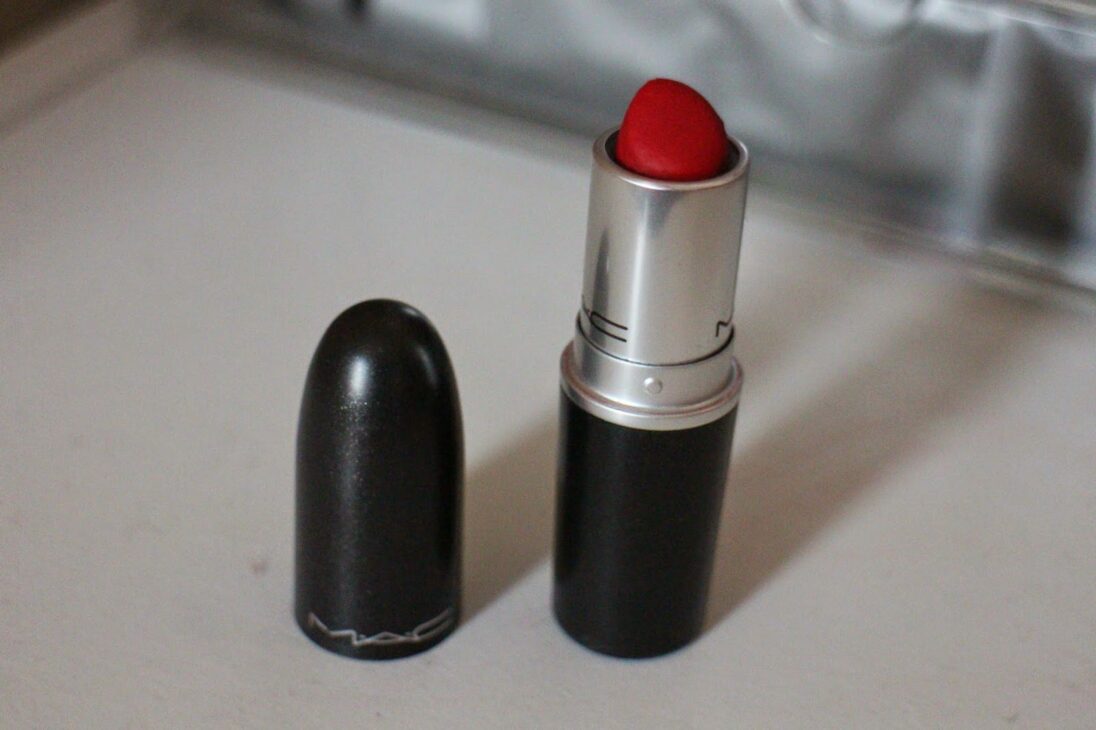 MAC Russian Red matte lipstick classic black bullet