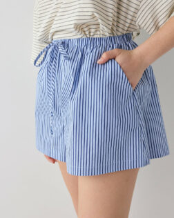 Annika Shorts Blue Stripe